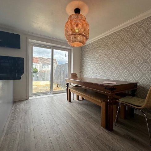 Mainsacre Drive, Larkhall, ML9 - Photo 1