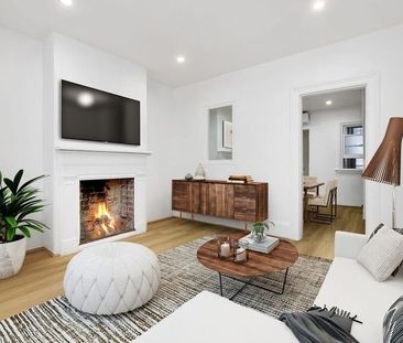 Charming Surry Hills terrace with secure parking in a prime Crown Street location - Photo 1