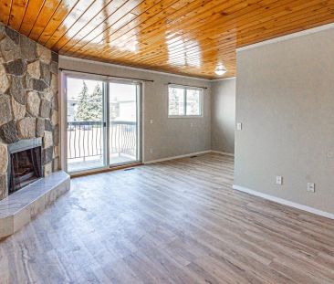 Renovated Forest Heights 4Plex 2 Bed 1.5 Bath Unit with Fireplace! ... - Photo 5