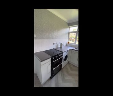 2 Bed Flat, Waldronhyrst, CR2 - Photo 6