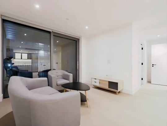 1 Bedroom 1 Bathroom Flat 8 - Photo 1
