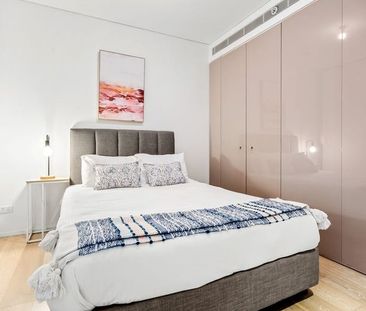 The ultimate in convenient, luxury living. In the heart of Central ... - Photo 2