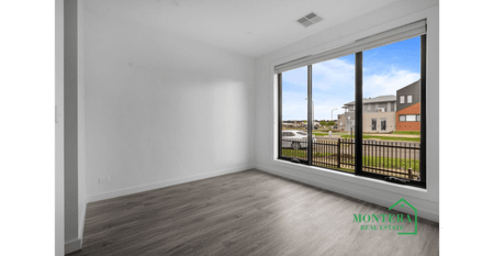 MINS AWAY FROM SCHOOL | 2 MASTERS - Photo 4