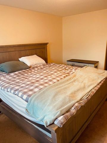 For Lease - 71 Batteaux Street, Barrie, Ontario - Photo 2