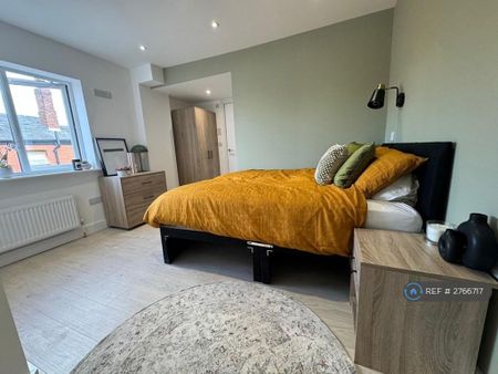 1 bedroom in a house share to rent - Photo 5