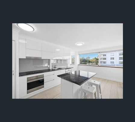 6/26 River Esplanade, Mooloolaba, Qld 4557 - Photo 1