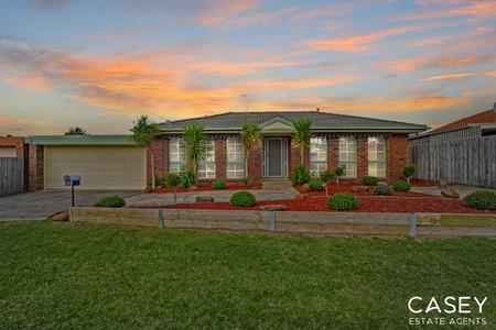 8 Conway Court, Cranbourne - Photo 4