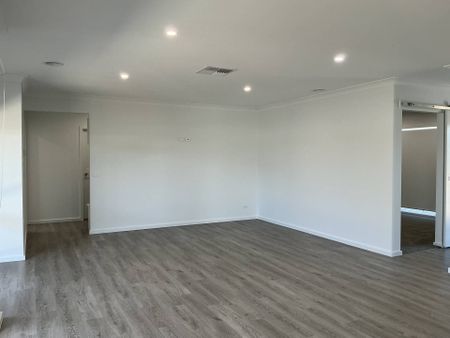 12 Grasso Dr, Cobram - Photo 2