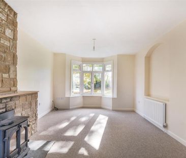 3 bedroom detached bungalow to rent - Photo 1