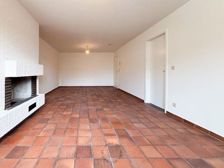 Appartement in het centrum van Beveren met twee slaapkamers, terras en garage - Foto 3