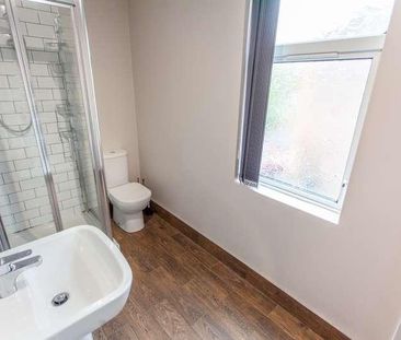 Romer Road, L6 - Photo 3