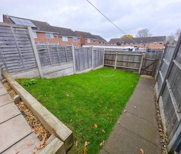 2 bedroom terraced house to rent - Photo 4