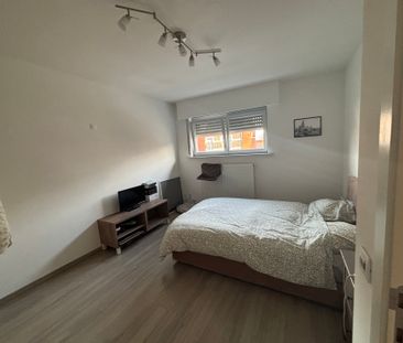 Appartement met terras en 2 slaapkamers nabij het centrum - Foto 6