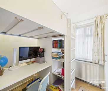 Haydon Close, Kingsbury, NW9 - Photo 3