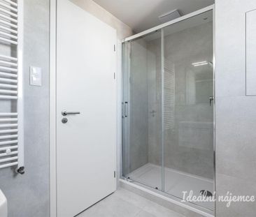 Pronájem bytuRenting an apartment 1+kk, 32 m2 - Photo 4