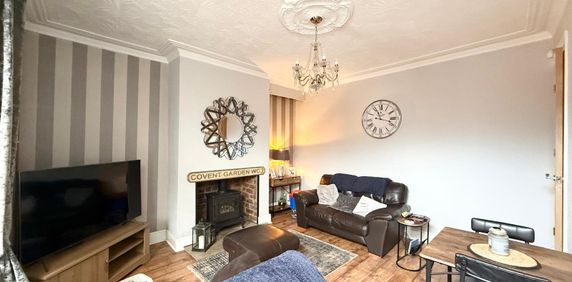 2 bedroom terraced house to rent - Photo 2