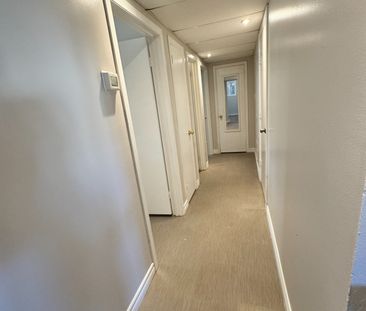 For Lease - 357 Dwight Avenue Unit# 2, Oshawa, Ontario - Photo 5