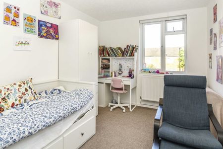 1 Bed Flat, Glastonbury House, SE12 - Photo 2