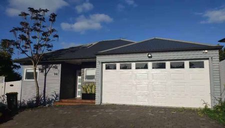 14 Tiri View Place, Waiake, Auckland - Photo 3