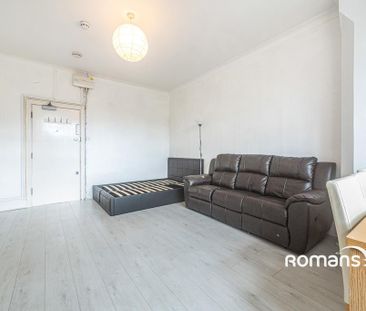 Studio to rent - Photo 5