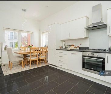 3 bedroom end of terrace house to rent - Photo 5