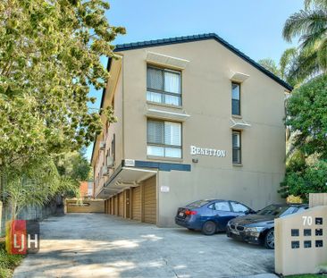 SPACIOUS 3 BEDROOM UNIT IN CHERMSIDE - Photo 4