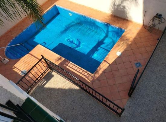 Alquiler de chalet pareado en Calle Carlos Puebla - Photo 1