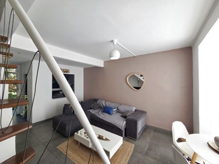 Location Appartement 3 pièces 59m² ST DENIS 97400 - Photo 3