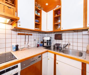 Charmante, möblierte 2-Zimmer-Wohnung mit Balkon im 2. Liftstock - Photo 4