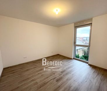 Location Appartement 2 pièces 43m² - Photo 3
