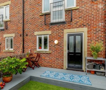 Gladstone Court, Hawarden, CH5 - Photo 6