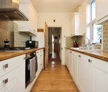 3 bedroom terraced house to rent - Photo 4
