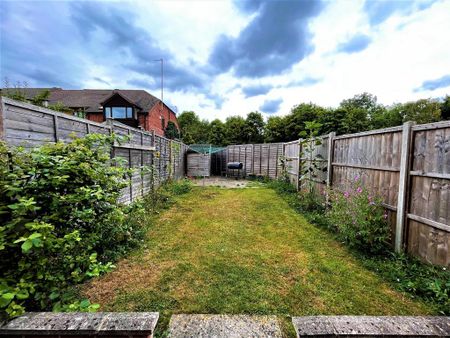 2 bedroom semi-detached house to rent - Photo 2