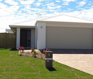 14 Esperance Avenue, 4740, Blacks Beach - Photo 1