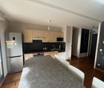 Location Appartement 2 pièces Meublé 51m² CALUIRE ET CUIRE 69300 - Photo 4