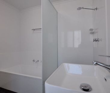 DREAMY ON DULVERTON - Fully Renovated 3x2 - Photo 4