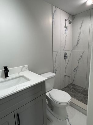 For Lease - 5886 Shelford Terrace, Mississauga, Ontario - Photo 1