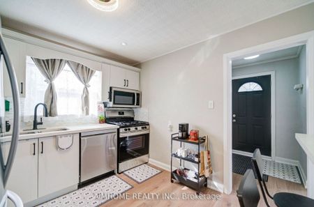 For Lease - 221 St Lawrence Street Unit# Upper Floor, Whitby, Ontario - Photo 5