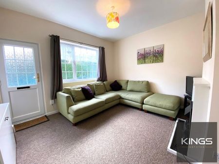 4 bedroom terraced house to rent - Photo 2