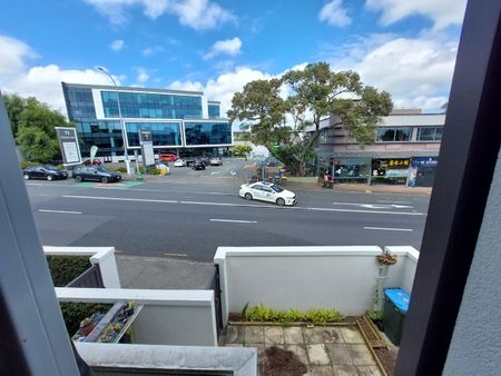 Boarder Of Remuera and Broadway - Photo 5