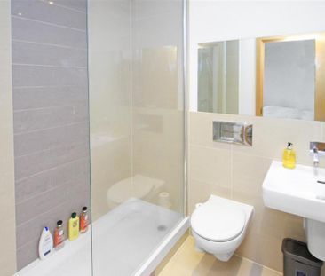 2 bedroom apartment to rent - Photo 6