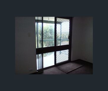 APARTMENT THAT HAS RIVER VIEWS - Photo 5