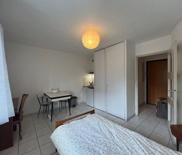 Location GRENOBLE Studio meublé - Photo 4
