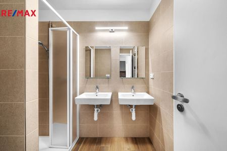 Pronájem bytu 4+1 v osobním vlastnictví 109 m², Luštěnice - Fotografie 3