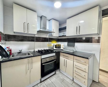 2 BEDROOM APARTMENT - ELCHE - Photo 2