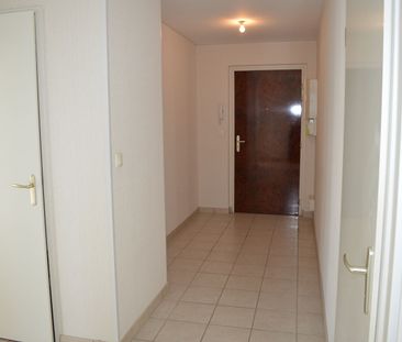 Location Appartement 3 pièces 79m² - Photo 6