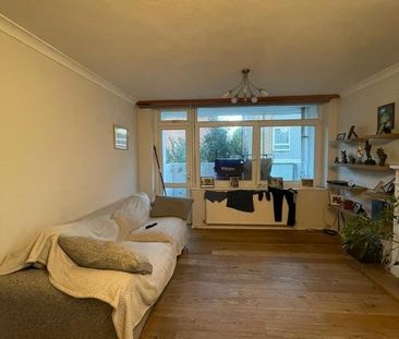 Bedsit, Clem Attlee Court, SW6 - Photo 6