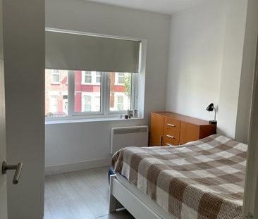 1 Bed Flat, Audley Road, NW4 - Photo 3