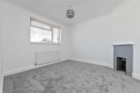 2 bedroom maisonette to rent - Photo 3