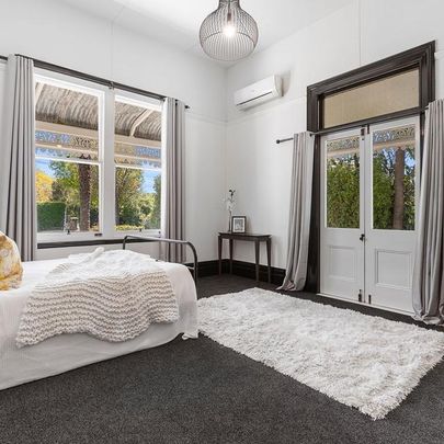 Modern Comfort - Photo 1